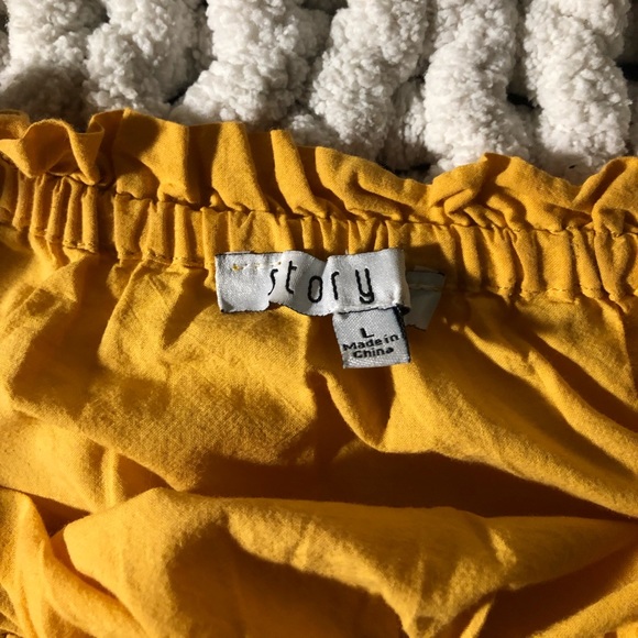 Off the shoulder top - Picture 4 of 4